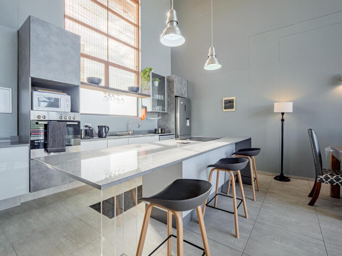 Apartment Point Bay - Super Stylish For Less Durban