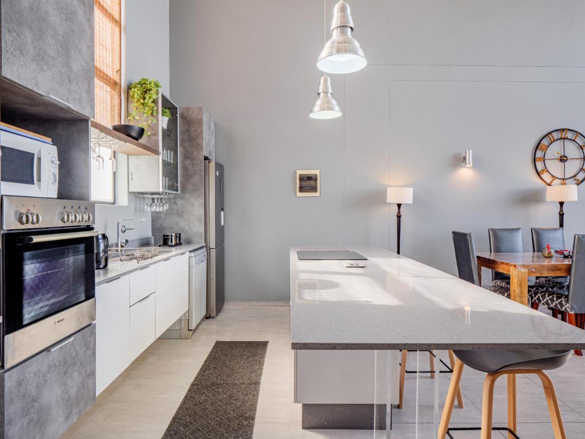 Apartment Point Bay - Super Stylish For Less Durban